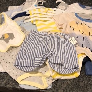 NEW a lot of baby boy clothes 0-6moths